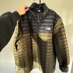 North face puffer men’s XL